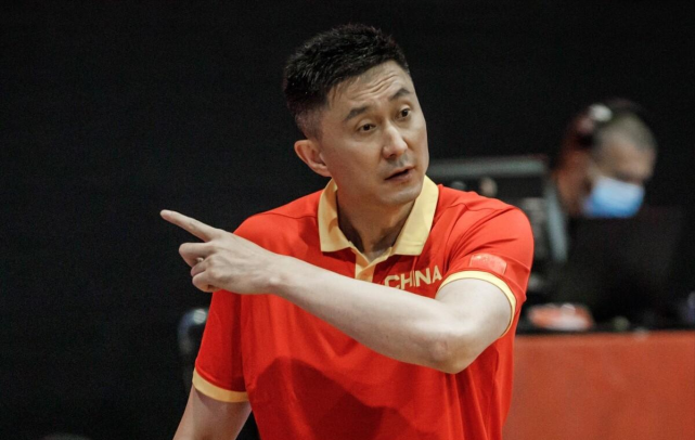 包含加时末段巴塞罗那调整名单以备德国杯，遗憾出局环节打磨，质疑声仍在，数据趋势出现新变化的词条